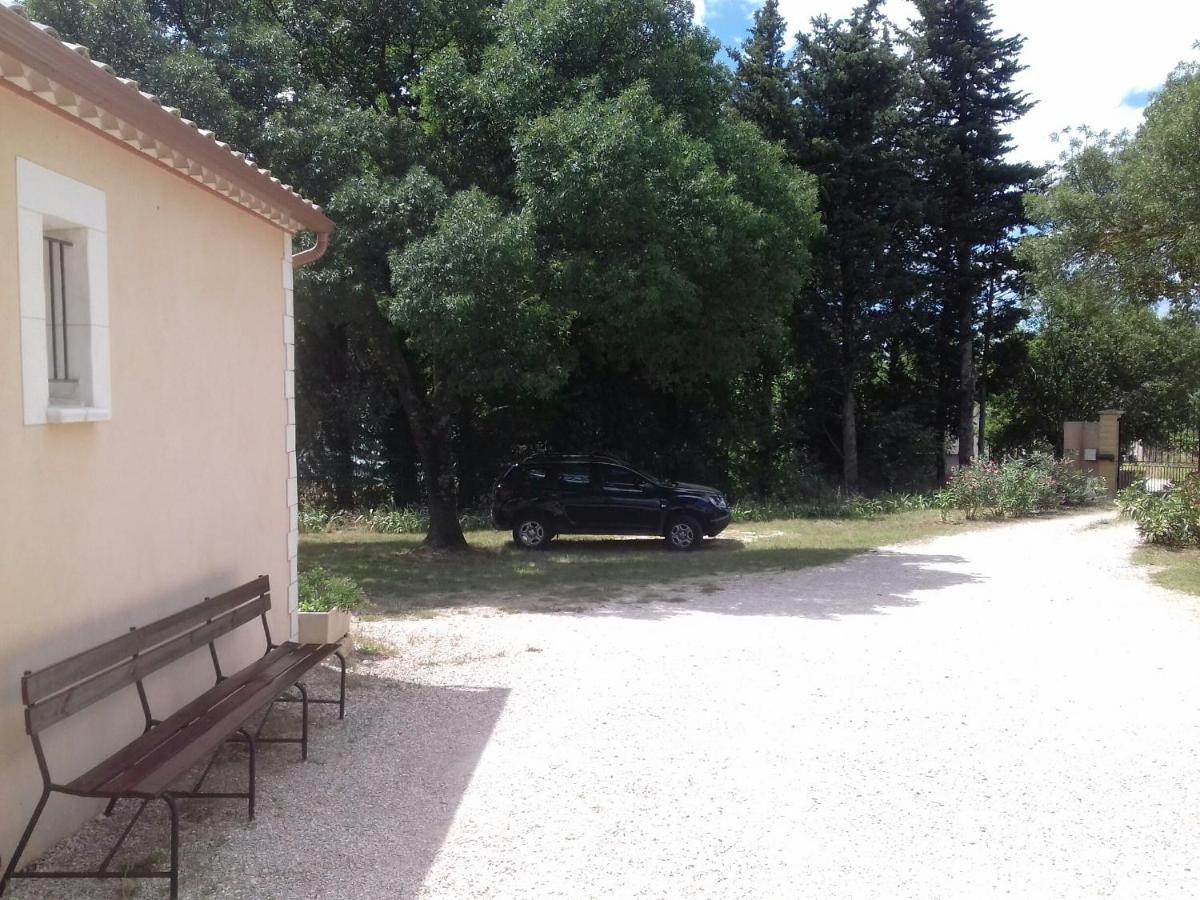 La Clastre Location D'Un Studio Avec Piscine Et Clim Pres D'Uzes Bourdic Εξωτερικό φωτογραφία